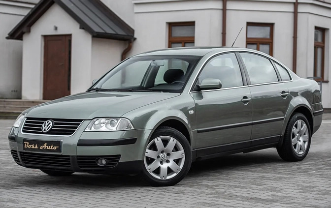 Volkswagen Passat cena 15900 przebieg: 272123, rok produkcji 2003 z Glinojeck małe 254